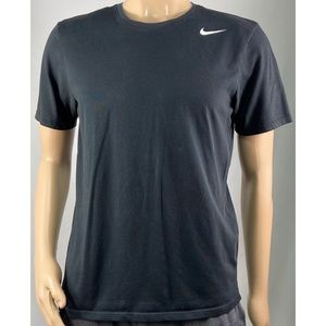 Nike Dri-Fit Men’s Short Sleeve Crew Neck Tee. Black. Medium.